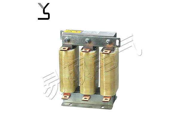 三相串聯(lián)電抗器.jpg 三相串聯(lián)電抗器.jpg